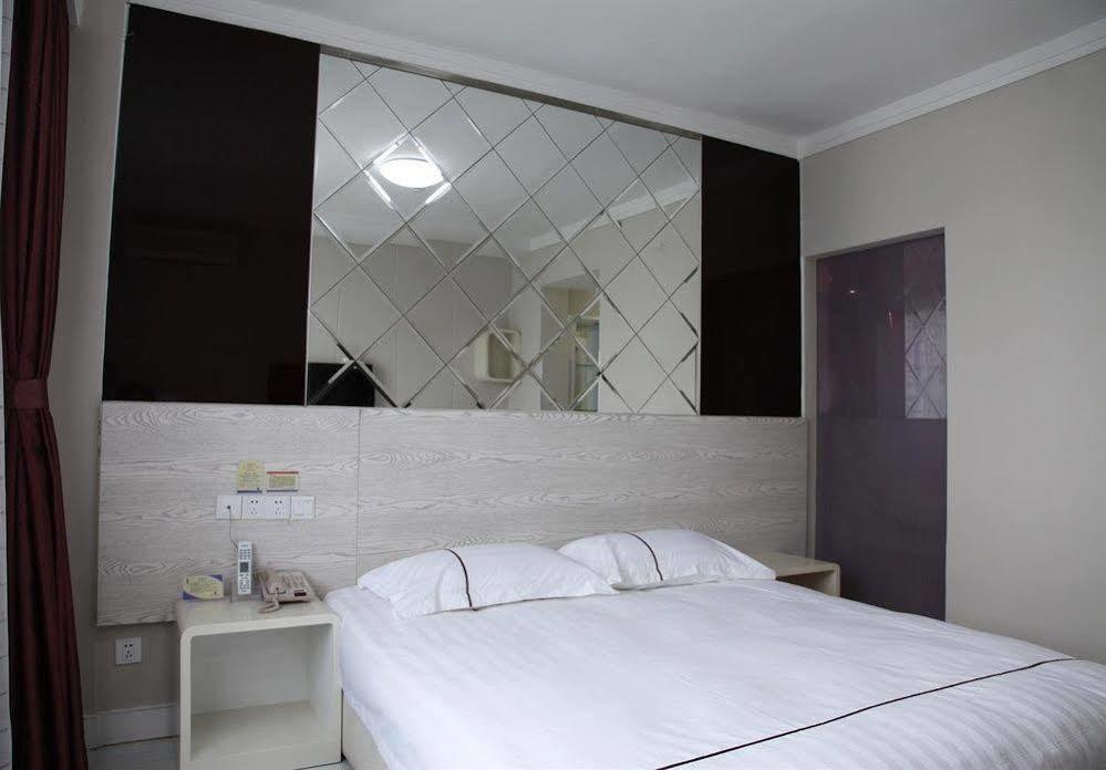 Huzhou Youyou Holiday Hotel Nanxun Exterior photo