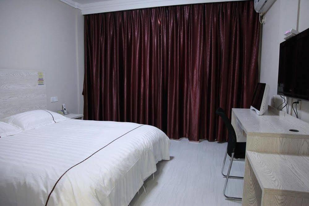 Huzhou Youyou Holiday Hotel Nanxun Exterior photo